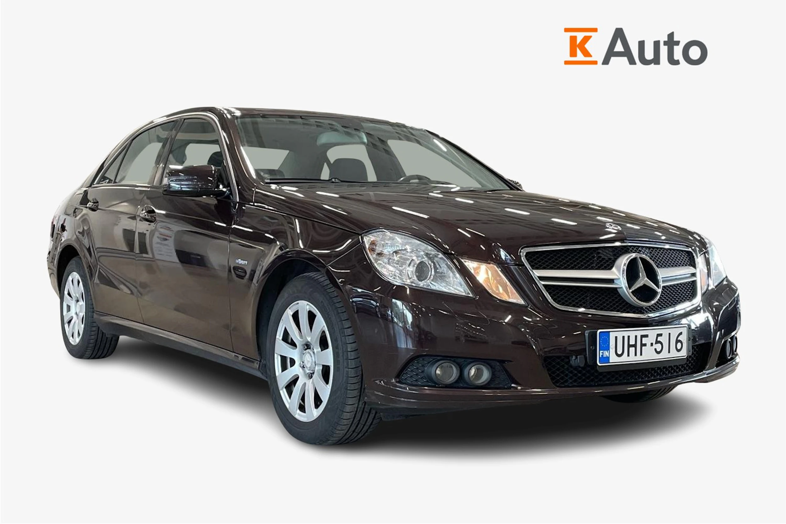 ruskea (beige) Mercedes-Benz E 2010 kuva 1.