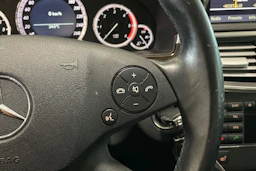 ruskea (beige) Mercedes-Benz E 2010 kuva 14.