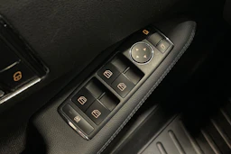 ruskea (beige) Mercedes-Benz E 2010 kuva 21.