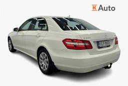 valkoinen Mercedes-Benz E 2010 kuva 2.