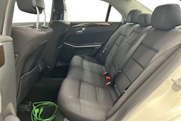 valkoinen Mercedes-Benz E 2010 kuva 8.