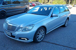 hopea Mercedes-Benz E 2010 kuva 10.