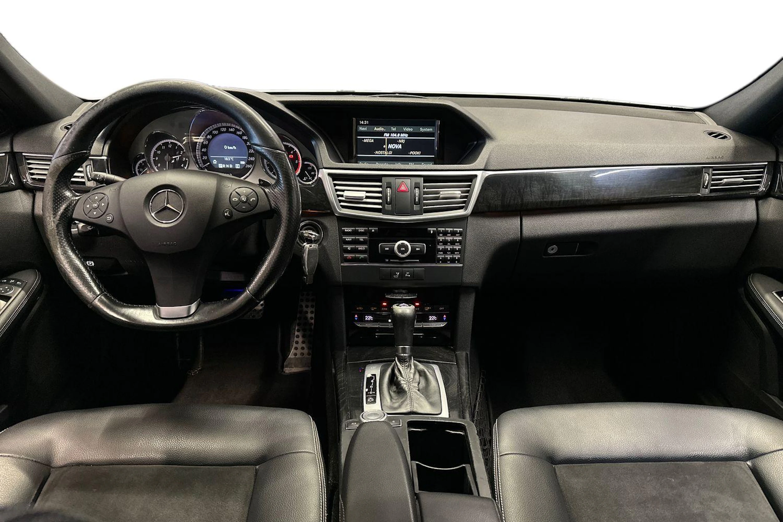 harmaa Mercedes-Benz E 2011 kuva 7.