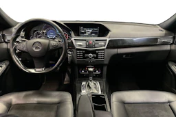 harmaa Mercedes-Benz E 2011 kuva 7.