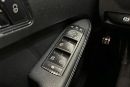harmaa Mercedes-Benz E 2011 kuva 18.