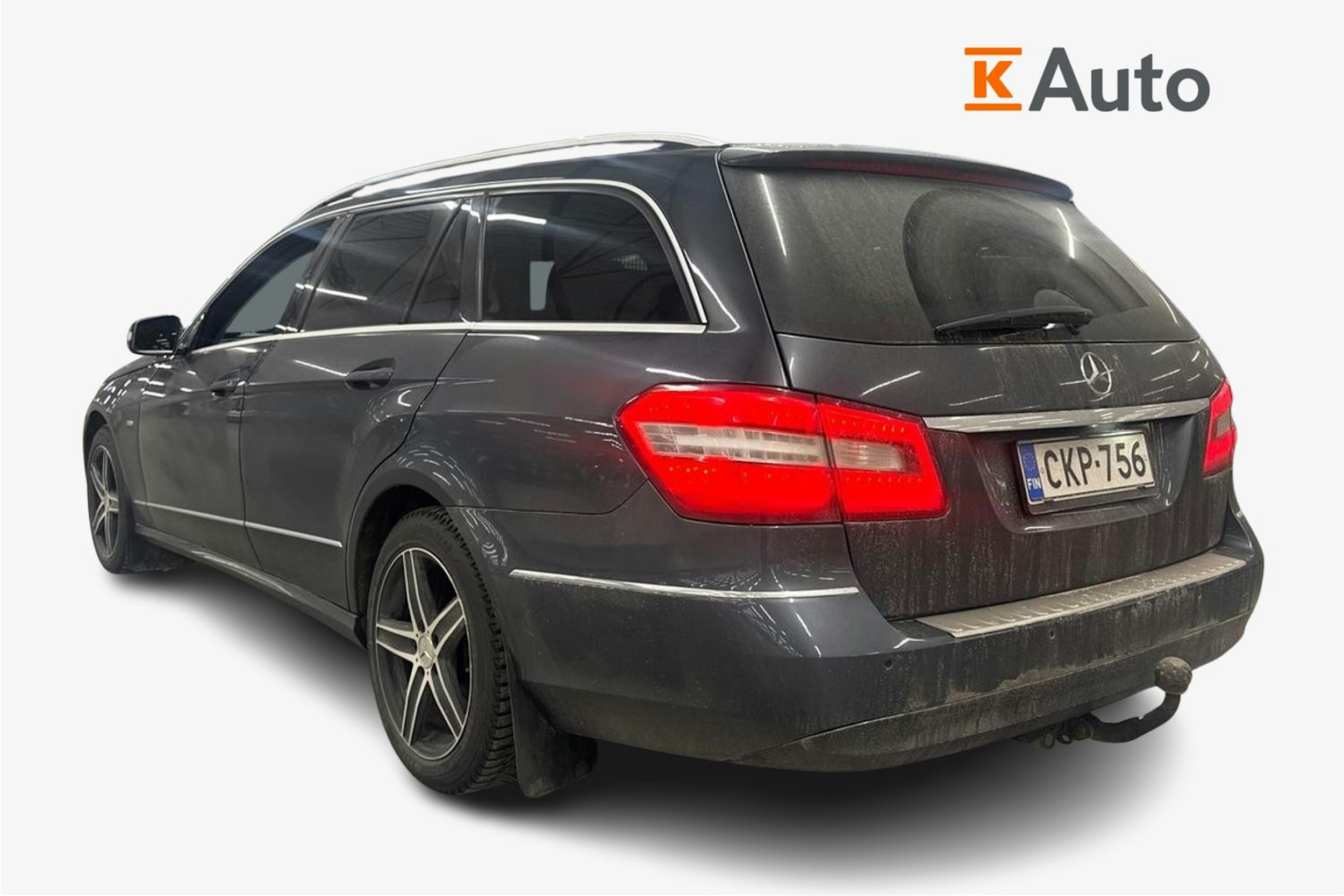 sininen Mercedes-Benz E 2011 kuva 2.