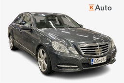 harmaa Mercedes-Benz E 2011 kuva 1.