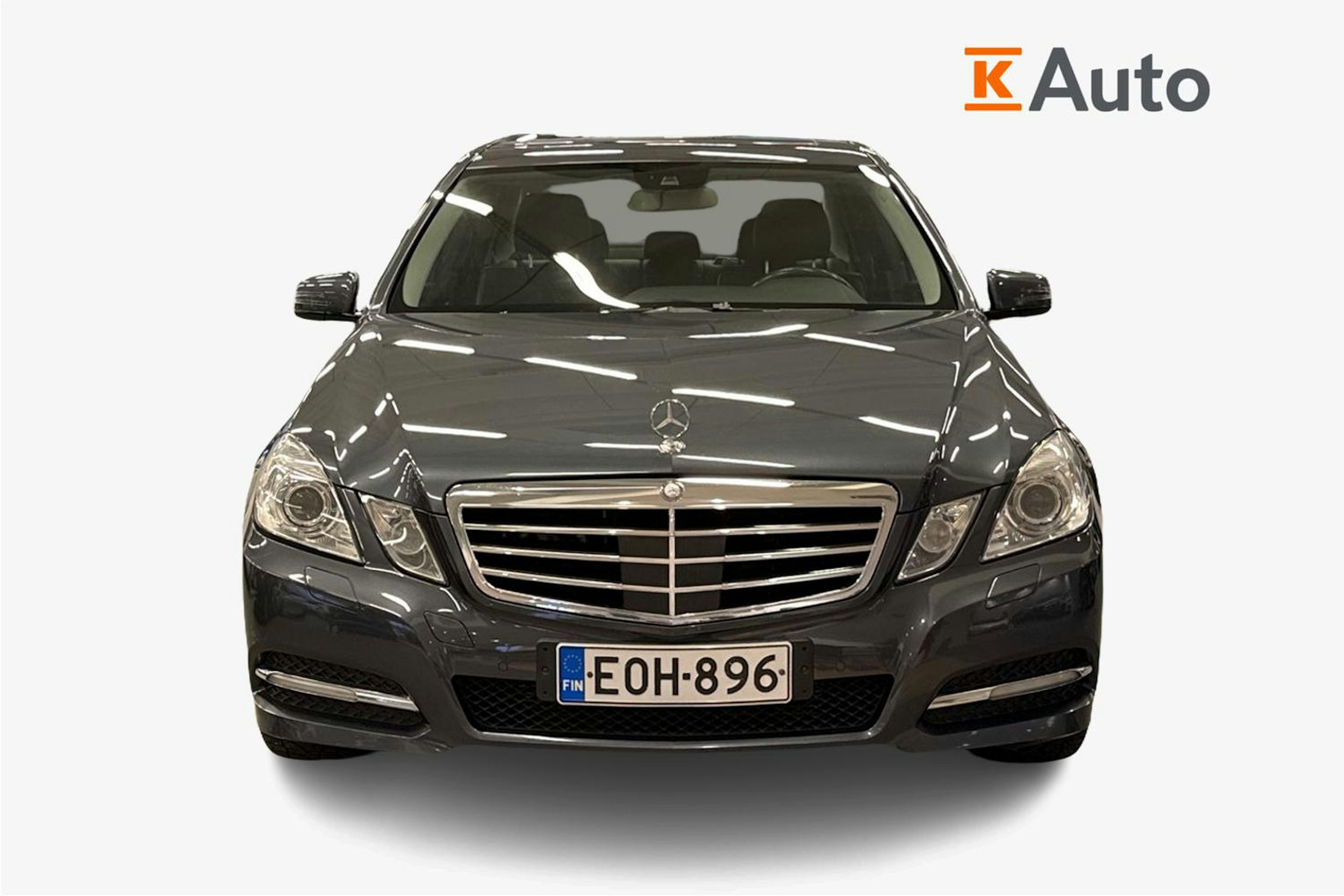 harmaa Mercedes-Benz E 2011 kuva 5.