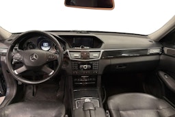 harmaa Mercedes-Benz E 2011 kuva 9.