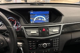 harmaa Mercedes-Benz E 2011 kuva 17.