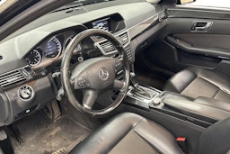 Harmaa Mercedes-Benz E 2011 kuva 7.