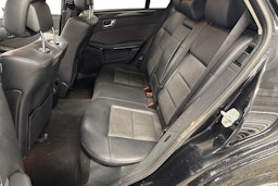 Harmaa Mercedes-Benz E 2011 kuva 10.