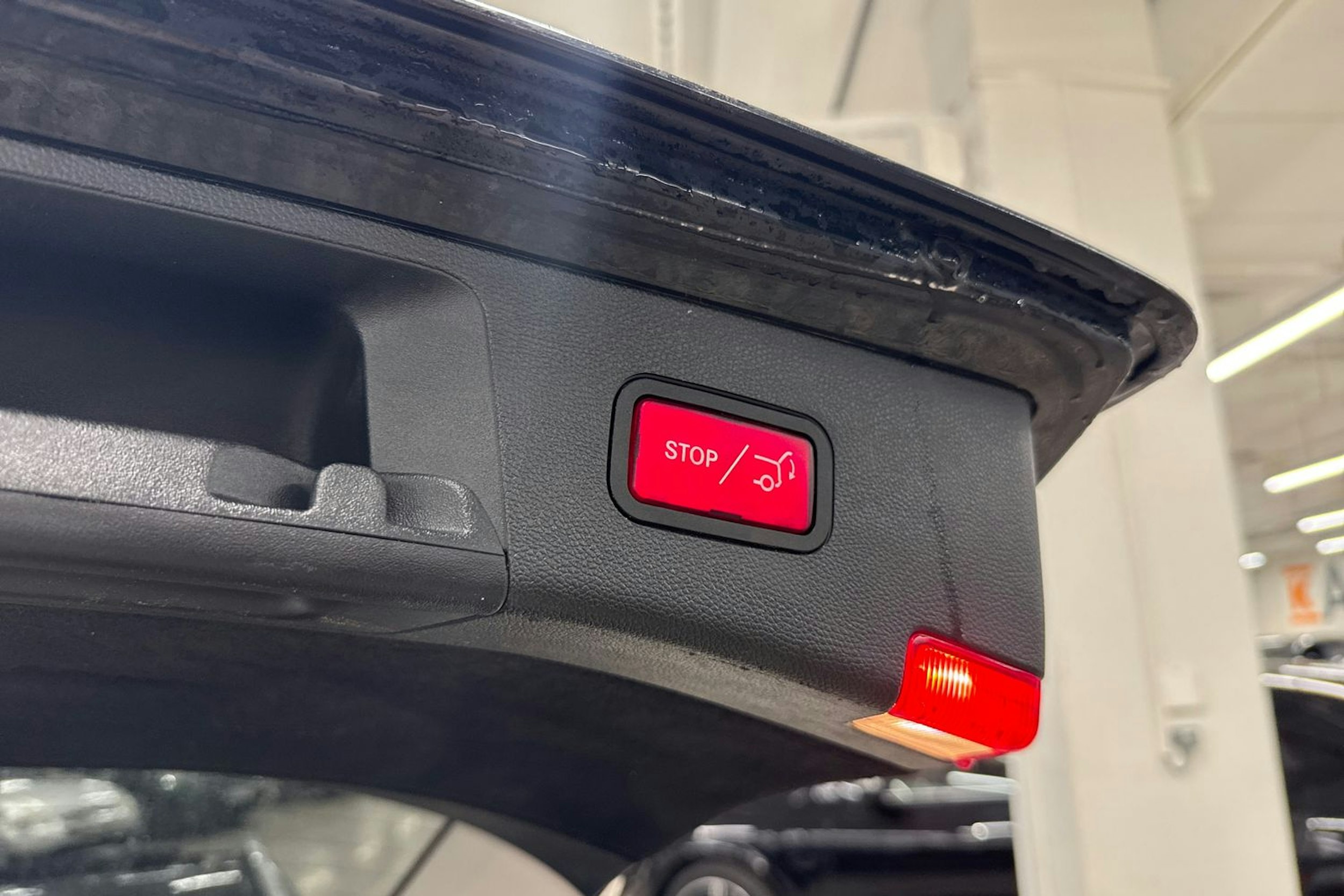 Harmaa Mercedes-Benz E 2011 kuva 24.