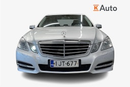 harmaa Mercedes-Benz E 2011 kuva 5.