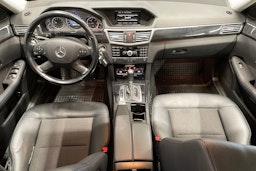 harmaa Mercedes-Benz E 2011 kuva 9.
