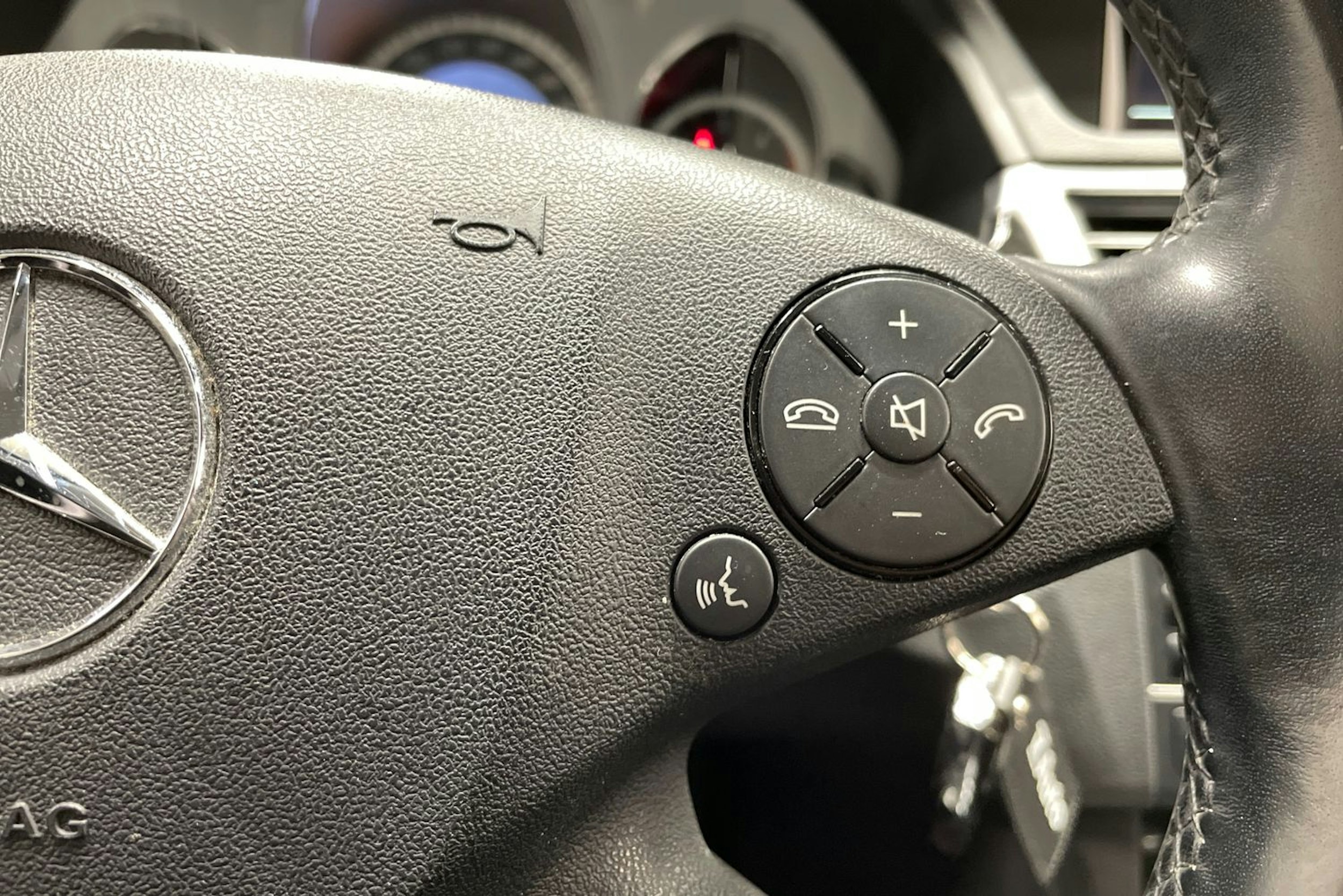 harmaa Mercedes-Benz E 2011 kuva 24.
