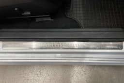 harmaa Mercedes-Benz E 2011 kuva 29.