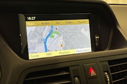 hopea Mercedes-Benz E 2011 kuva 16.