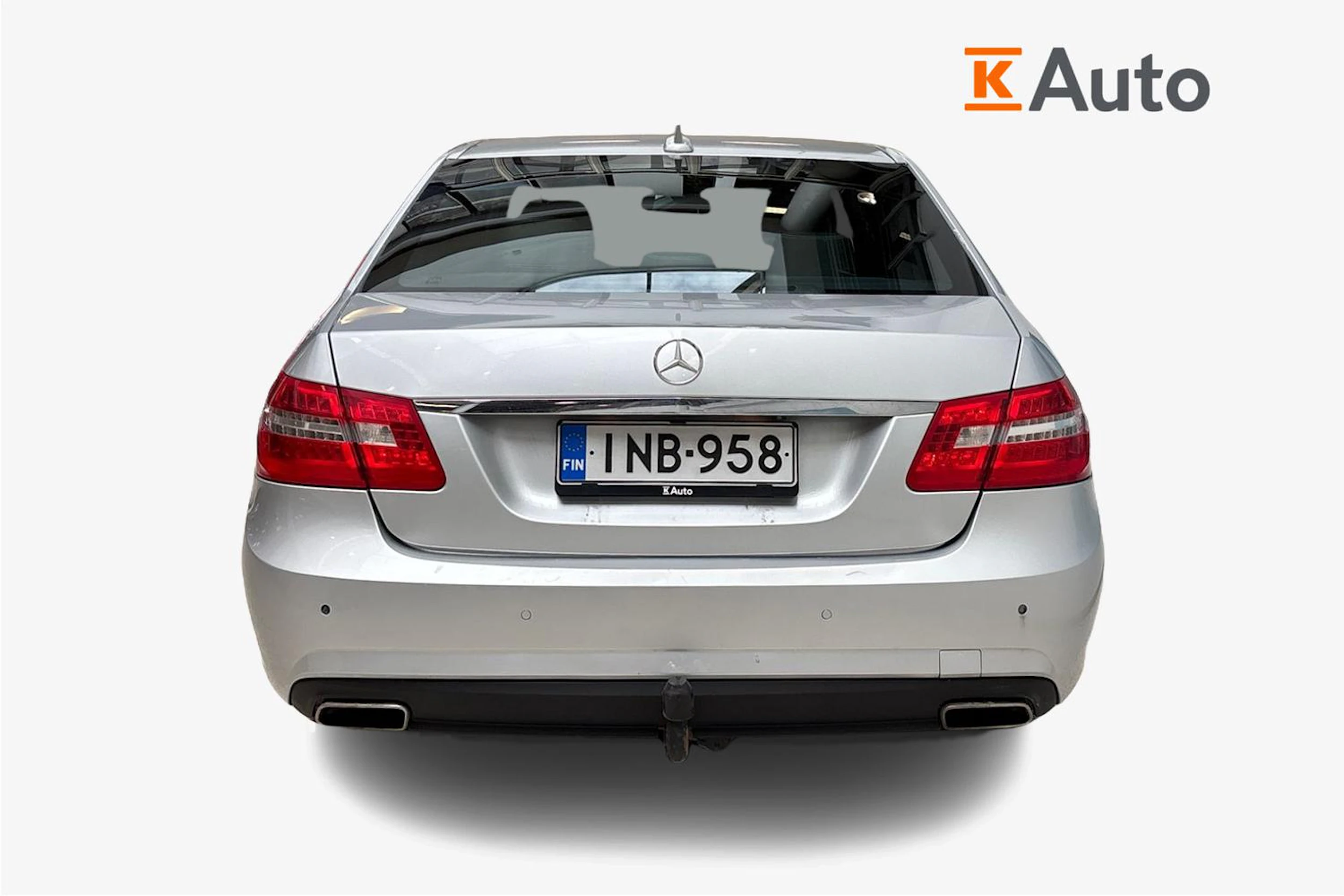 Hopea Mercedes-Benz E 2011 kuva 4.