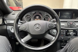 Hopea Mercedes-Benz E 2011 kuva 21.