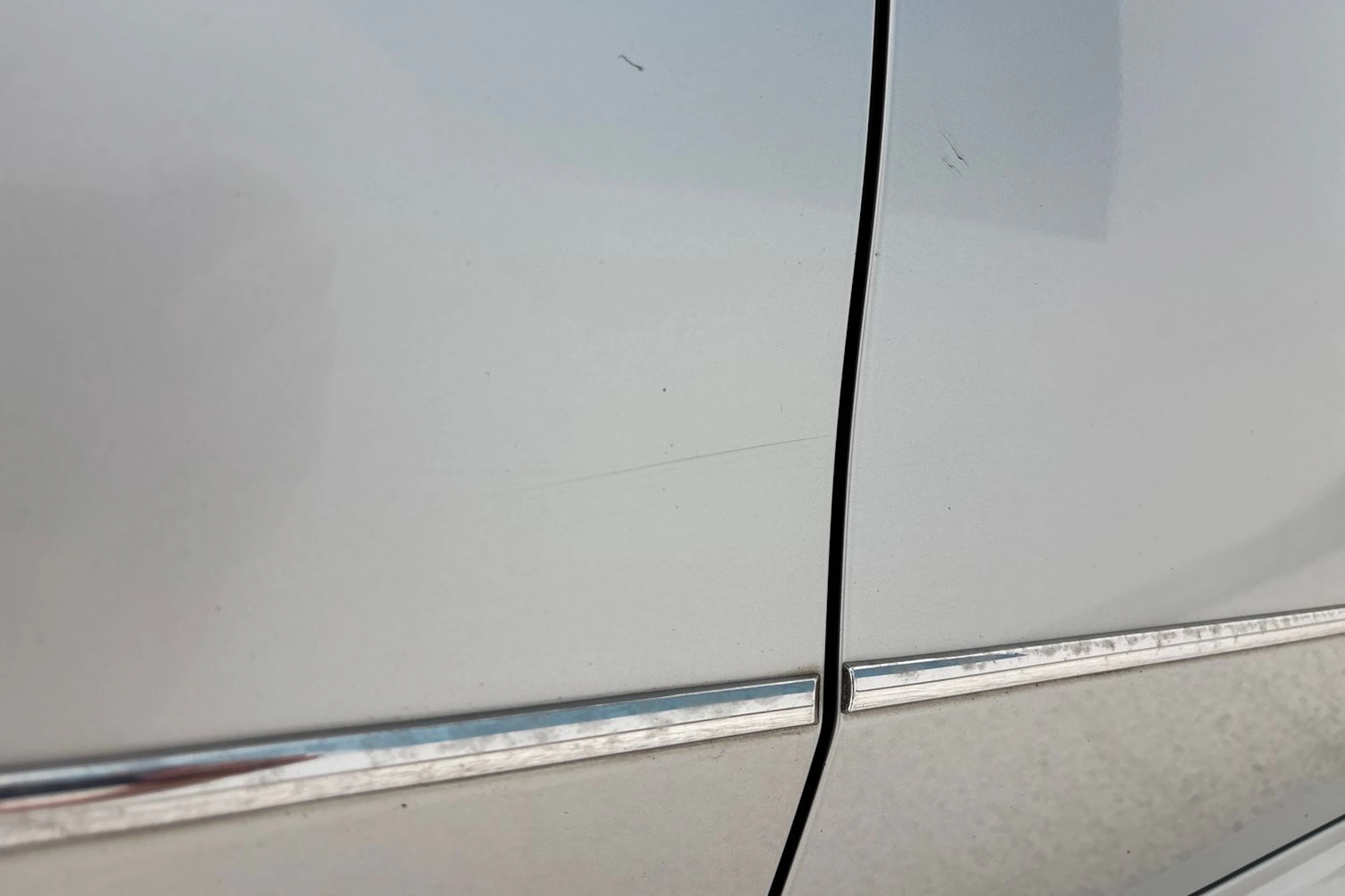Hopea Mercedes-Benz E 2011 kuva 30.