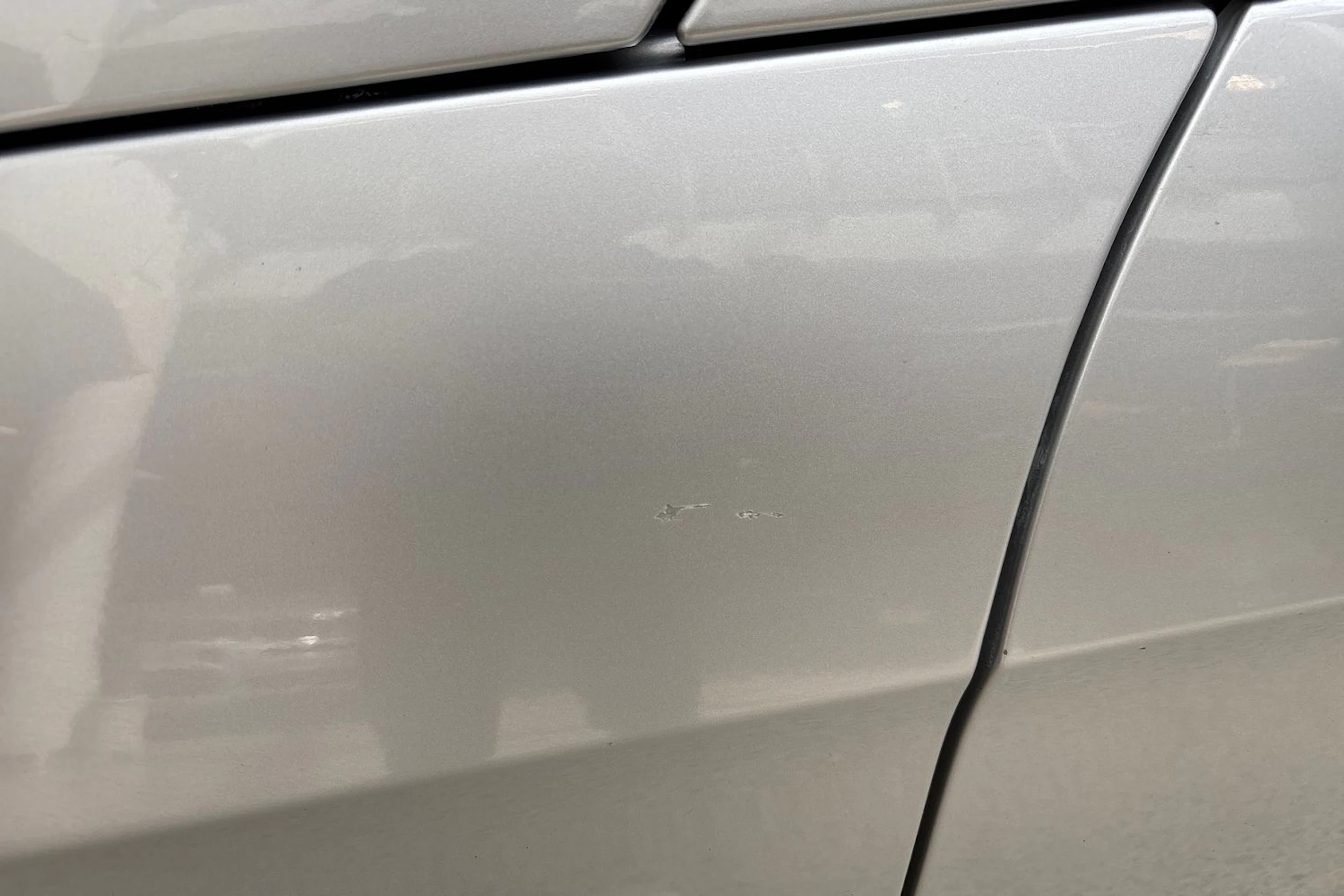 Hopea Mercedes-Benz E 2011 kuva 32.