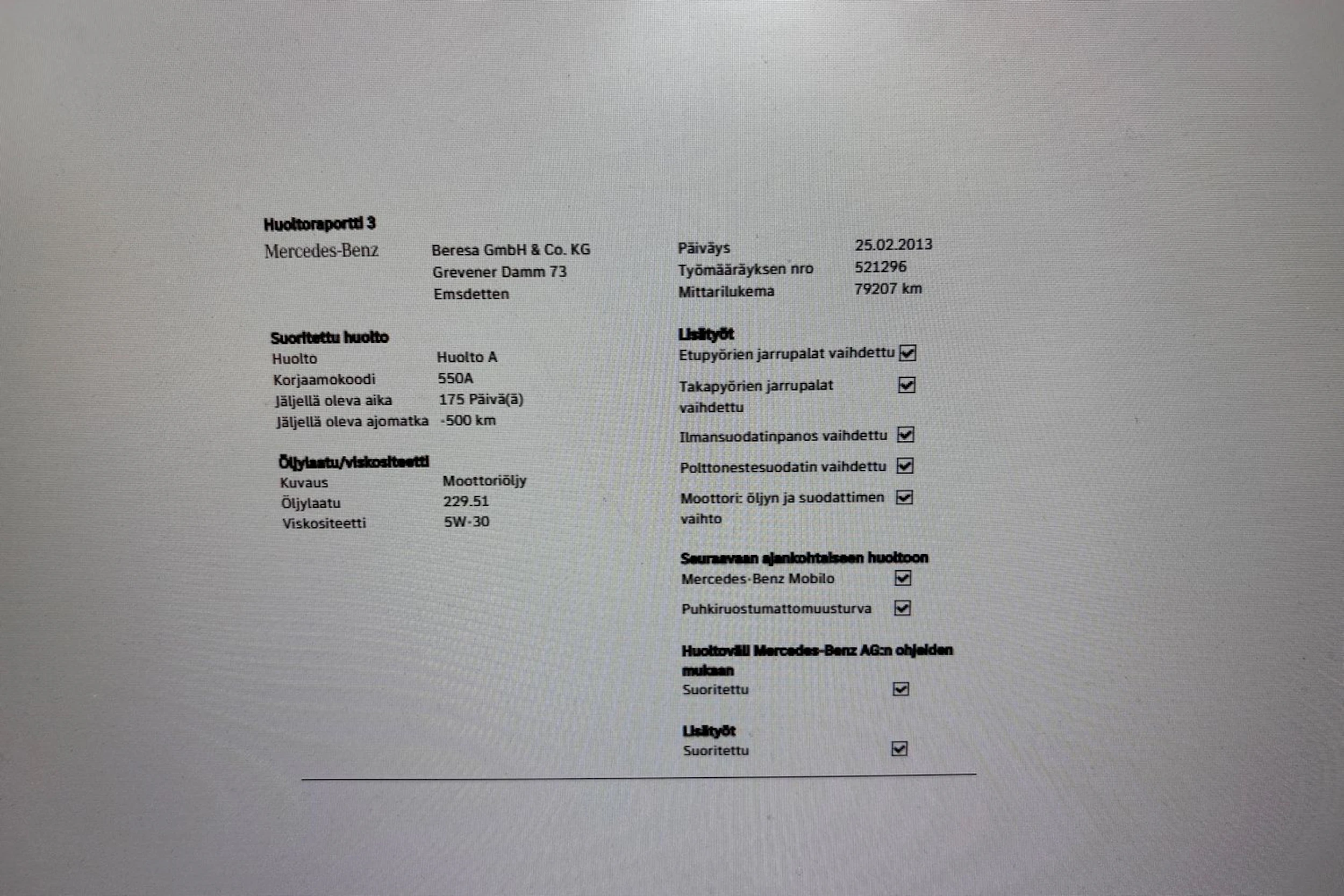 Hopea Mercedes-Benz E 2011 kuva 35.