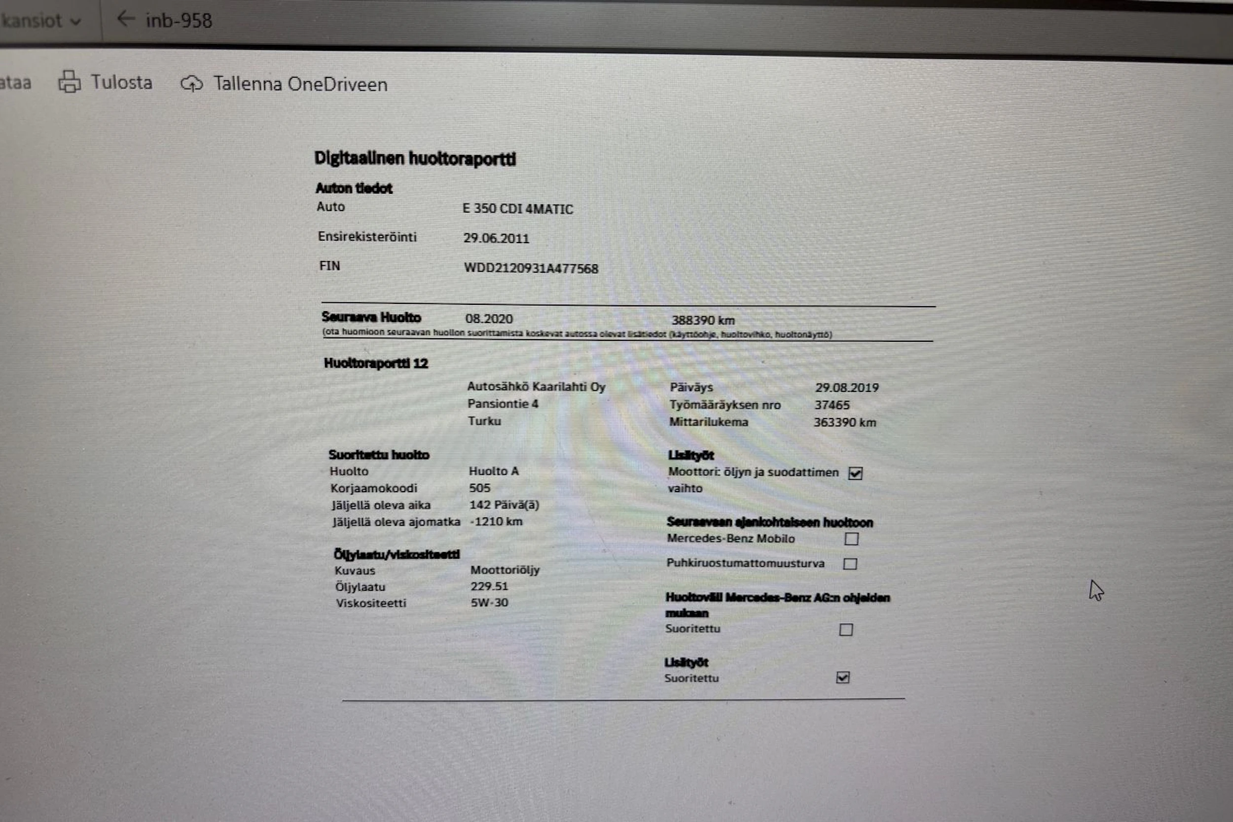 Hopea Mercedes-Benz E 2011 kuva 44.