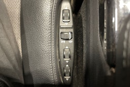 ruskea (beige) Mercedes-Benz E 2011 kuva 21.