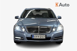 sininen Mercedes-Benz E 2011 kuva 5.