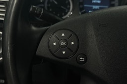 sininen Mercedes-Benz E 2011 kuva 16.