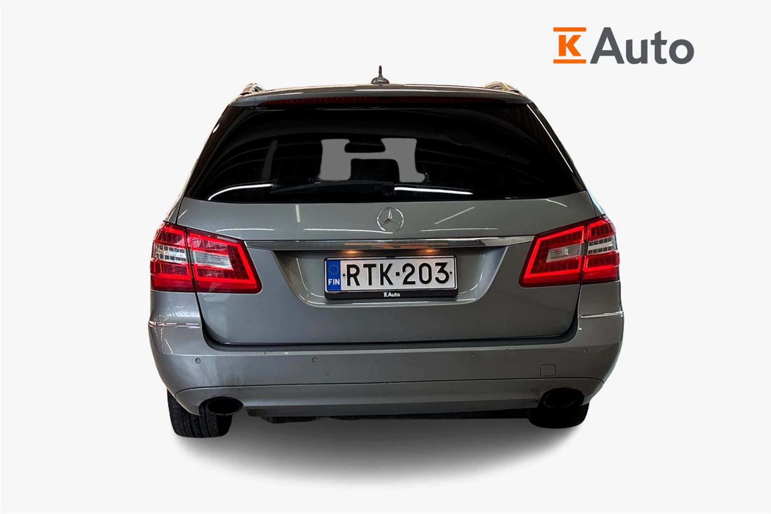 Harmaa Mercedes-Benz E 2011 kuva 3.