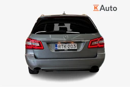 Harmaa Mercedes-Benz E 2011 kuva 3.