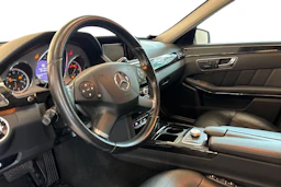 Harmaa Mercedes-Benz E 2011 kuva 6.