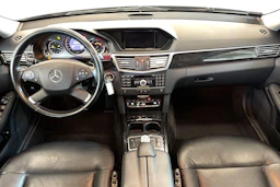 Harmaa Mercedes-Benz E 2011 kuva 7.