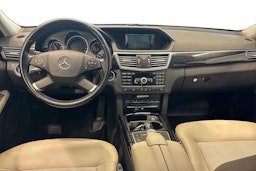 harmaa Mercedes-Benz E 2011 kuva 9.
