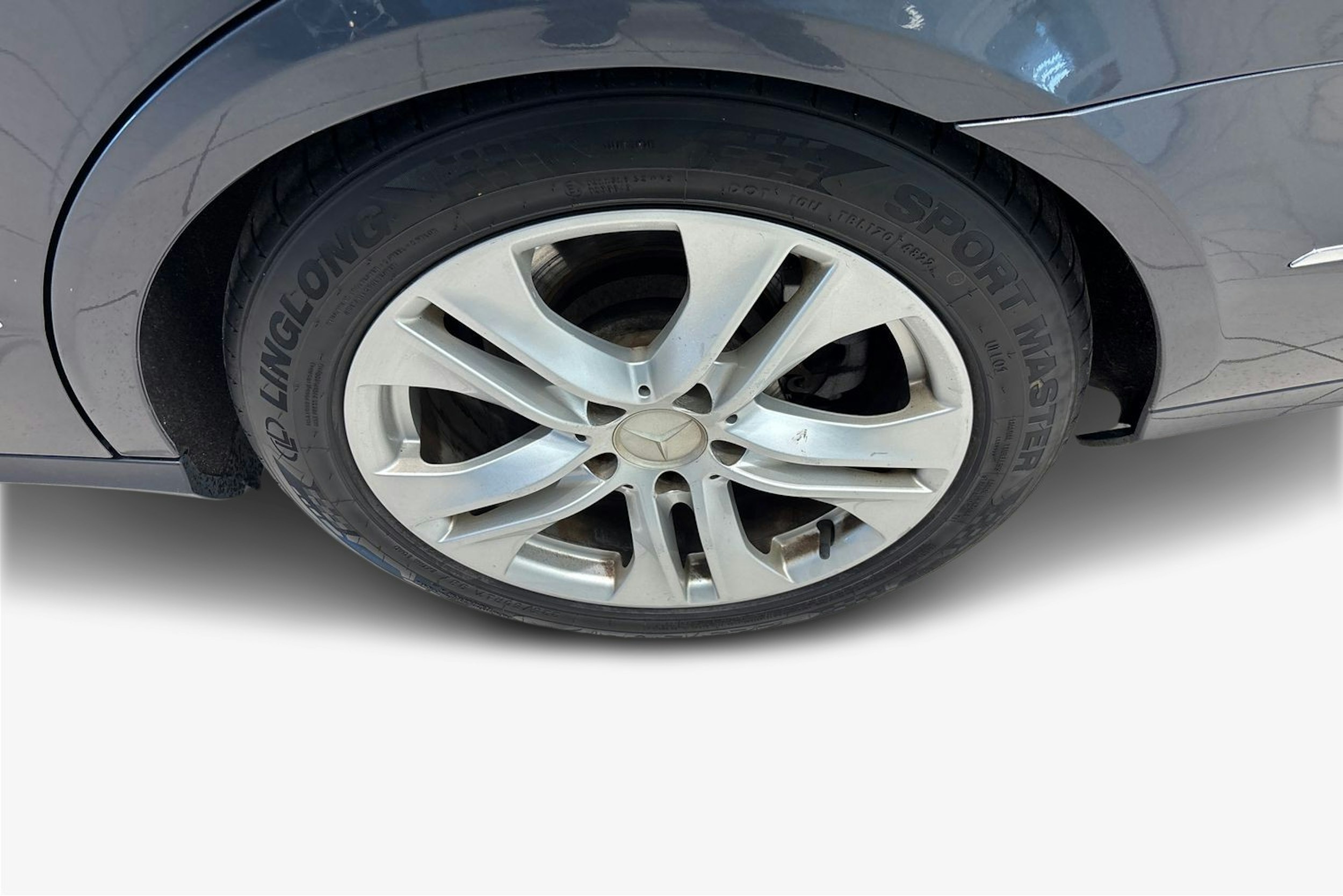 harmaa Mercedes-Benz E 2011 kuva 11.