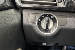 harmaa Mercedes-Benz E 2011 kuva 15.