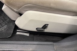 harmaa Mercedes-Benz E 2011 kuva 16.