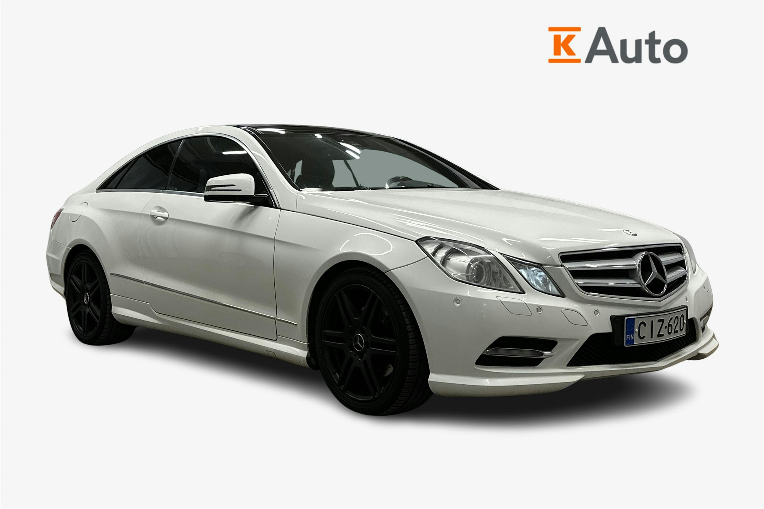 valkoinen Mercedes-Benz E 2012 kuva 1.