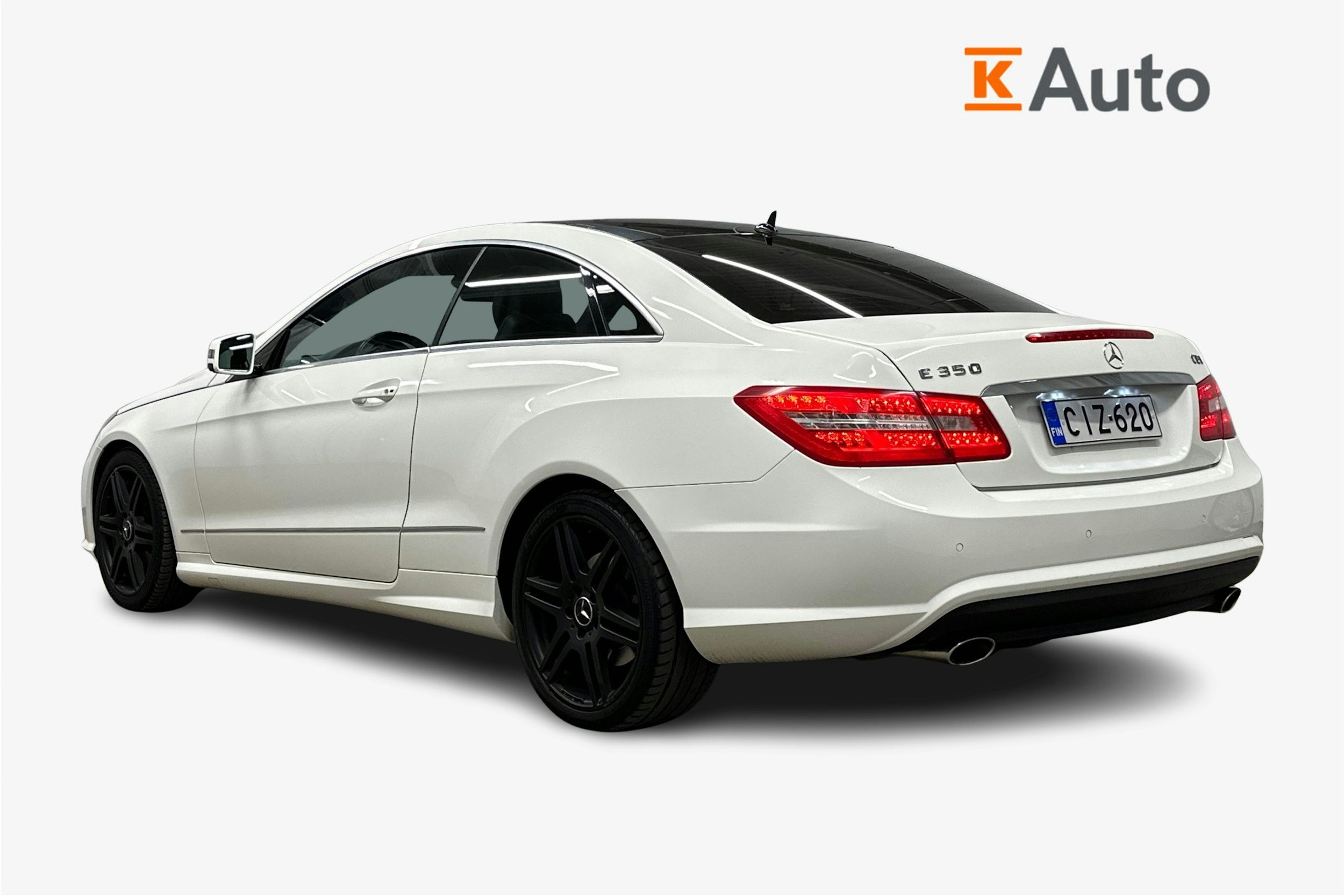 valkoinen Mercedes-Benz E 2012 kuva 2.