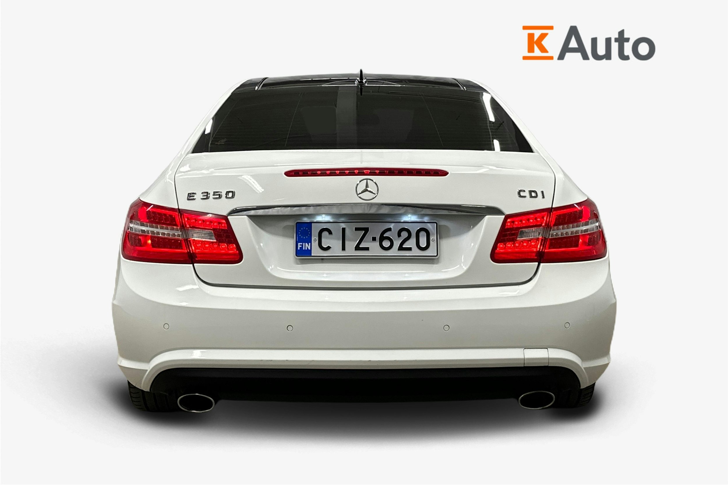 valkoinen Mercedes-Benz E 2012 kuva 3.