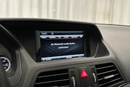 valkoinen Mercedes-Benz E 2012 kuva 17.