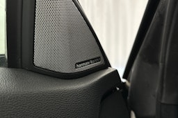 valkoinen Mercedes-Benz E 2012 kuva 19.