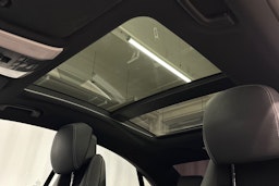 valkoinen Mercedes-Benz E 2012 kuva 24.