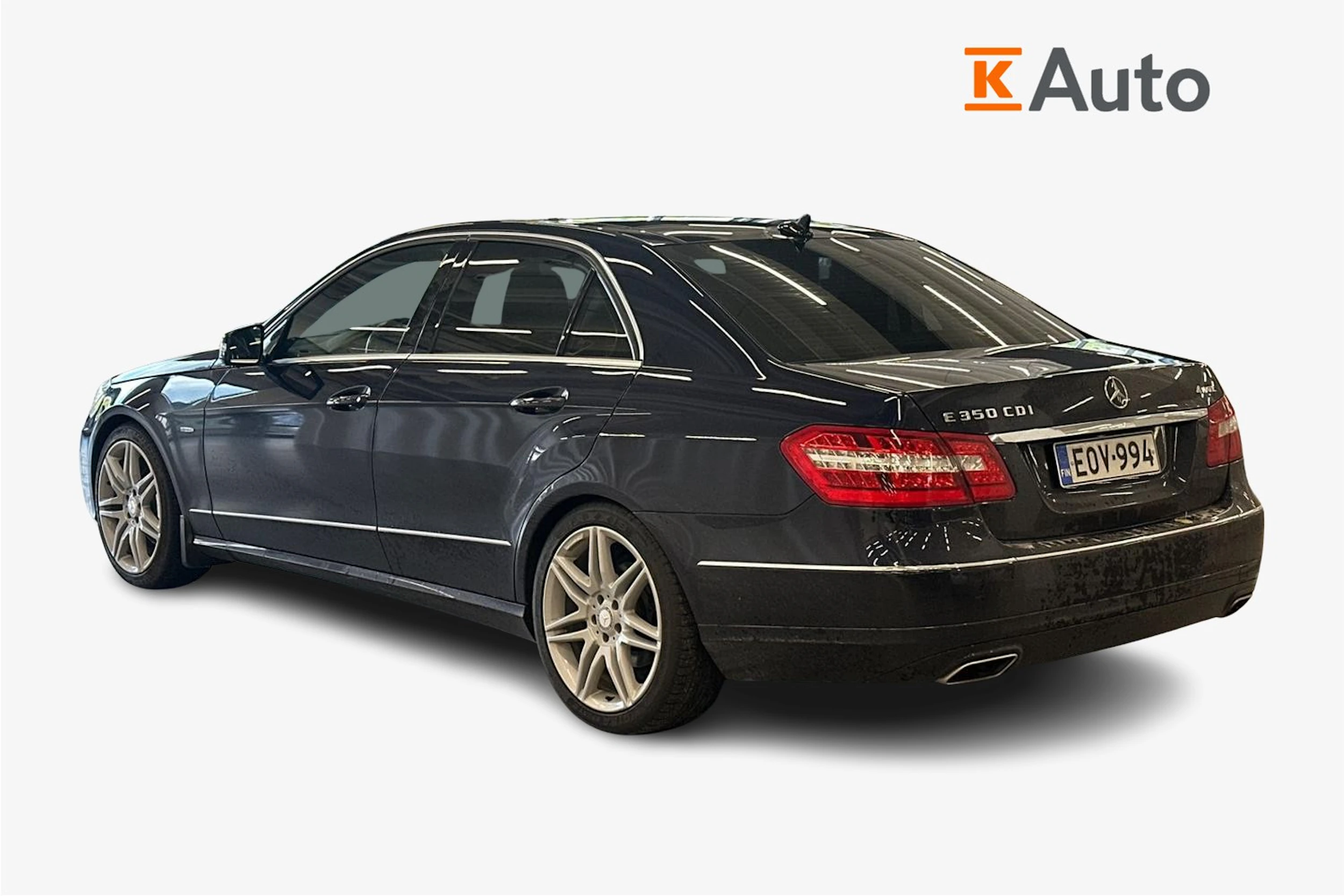 sininen Mercedes-Benz E 2012 kuva 2.