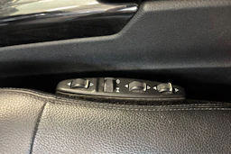 Harmaa Mercedes-Benz E 2012 kuva 22.