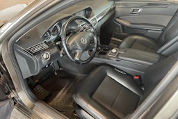 Harmaa Mercedes-Benz E 2012 kuva 7.