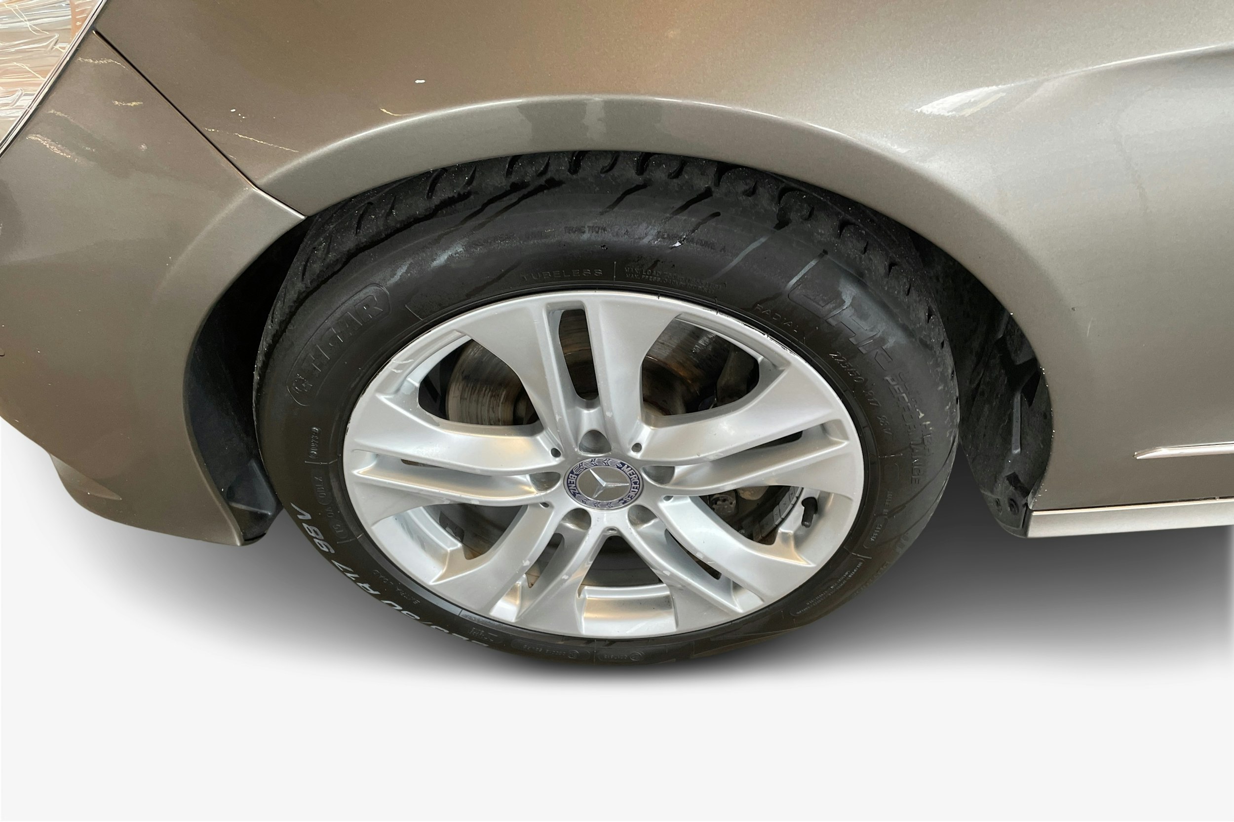 Harmaa Mercedes-Benz E 2012 kuva 11.