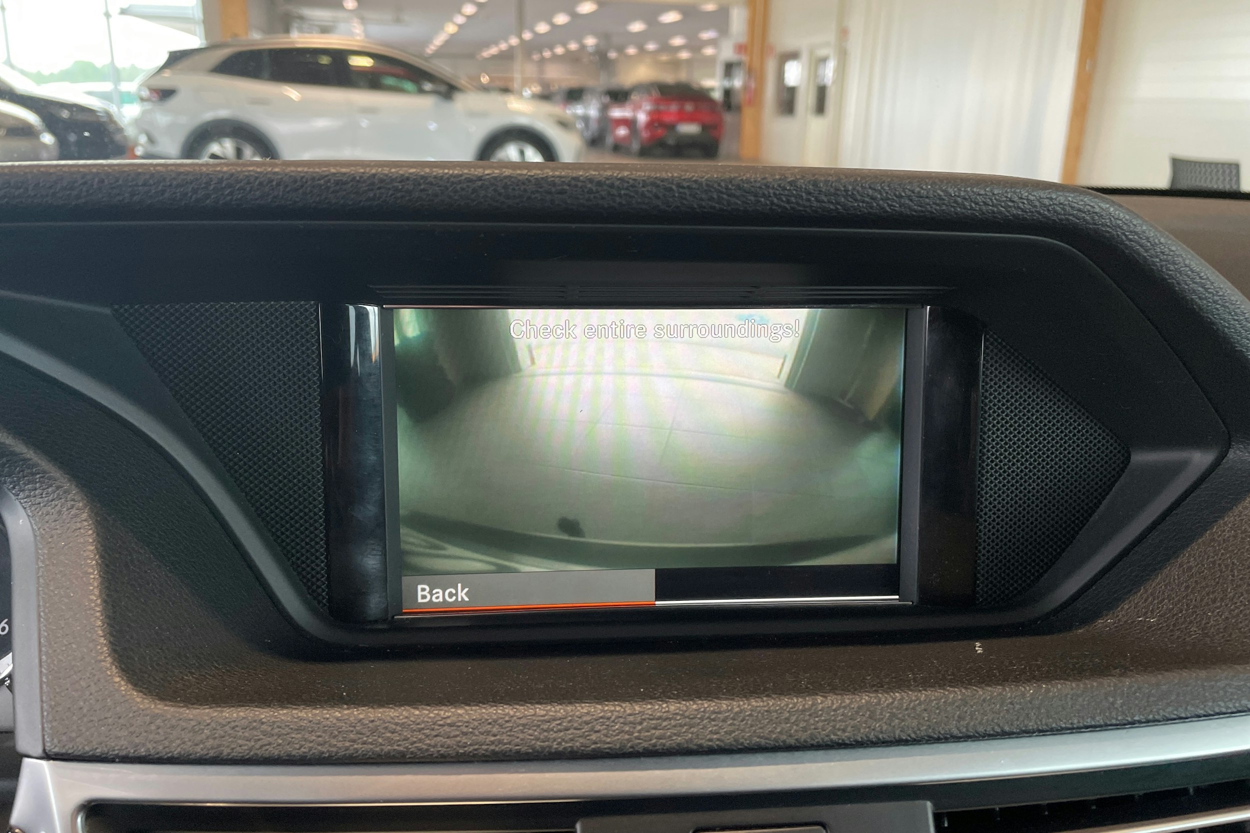 Harmaa Mercedes-Benz E 2012 kuva 17.